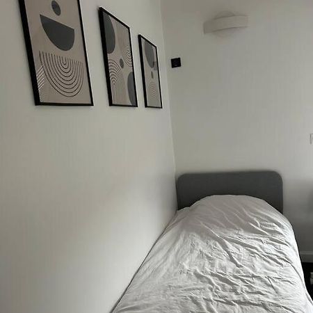 Logement Proche Stade De France サン＝ドニ エクステリア 写真