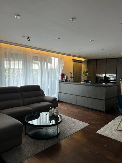 Logement Proche Stade De France サン＝ドニ エクステリア 写真